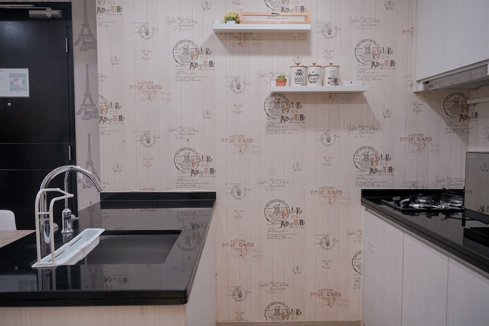 Warm and Spacious 1BR at Branz BSD City Apartment