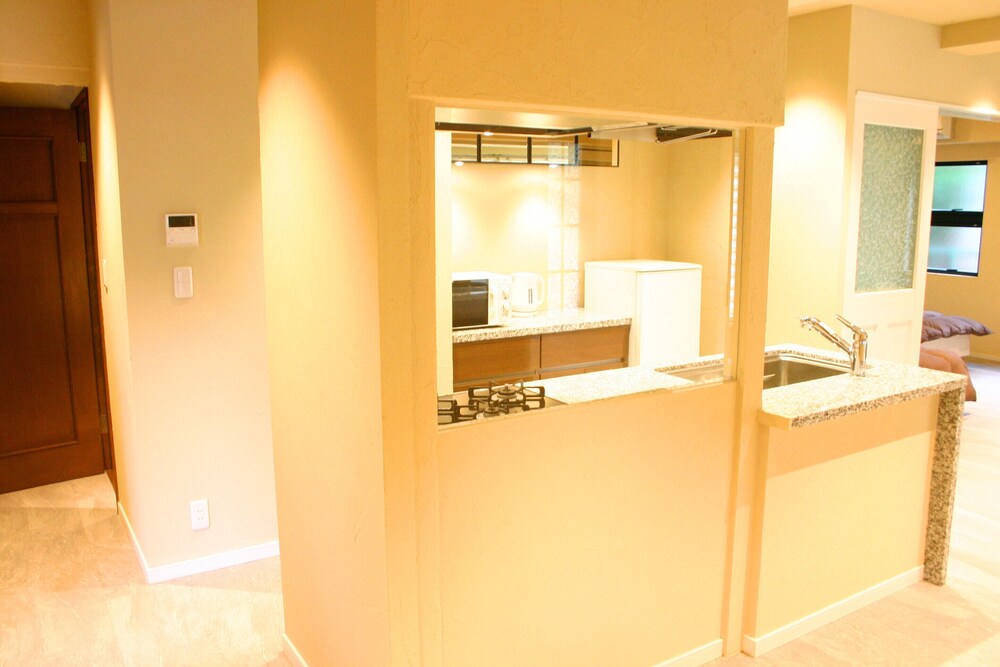 916 Travel Inn