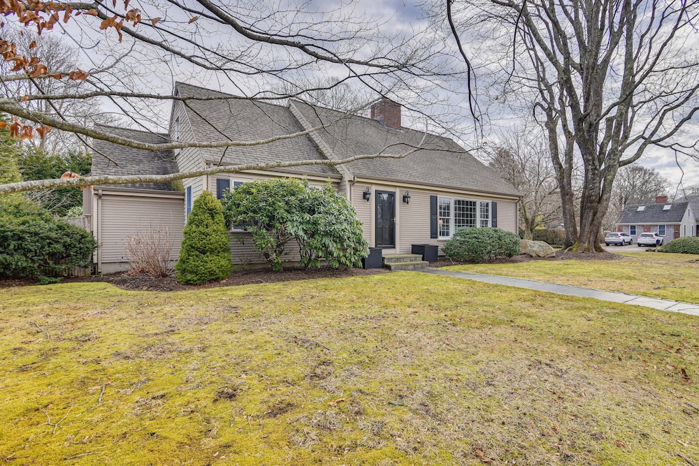 Outdoor Oasis: Expansive Falmouth Retreat! view 3