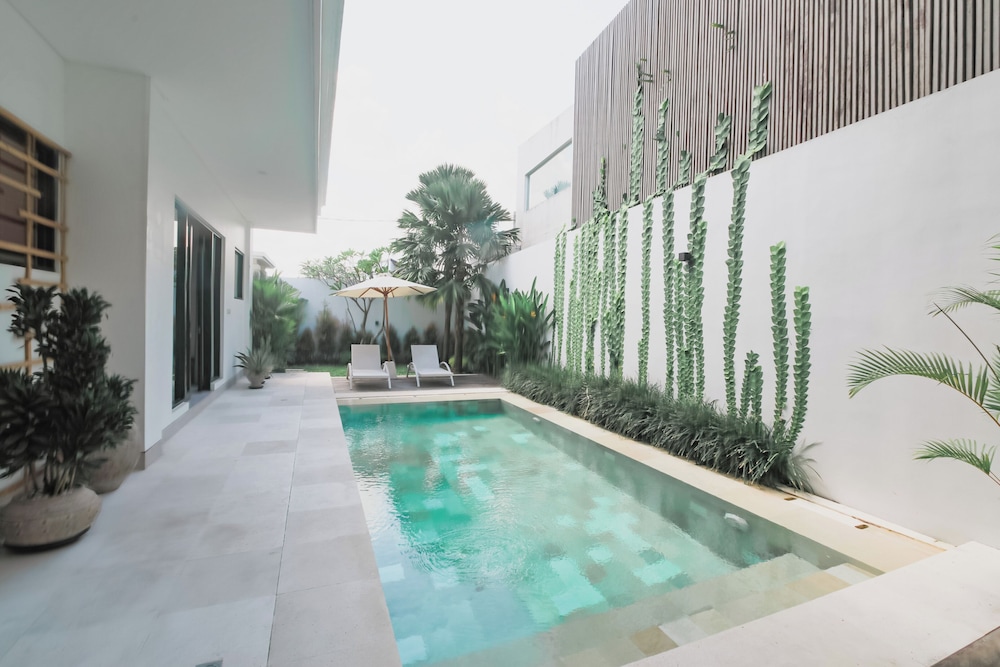 LINDT - Bali Invest Club