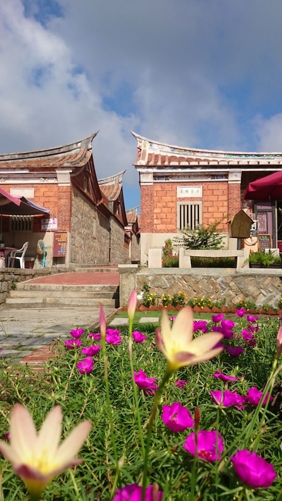 Pearl Coffee Guest House