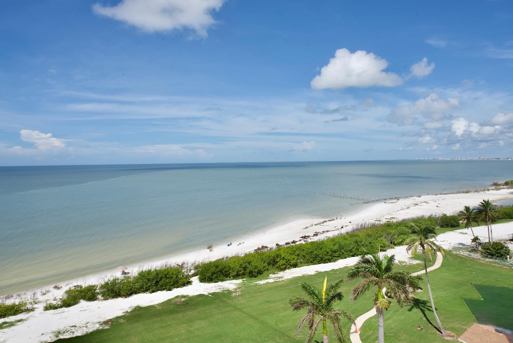 Estero Beach & Tennis 708-c