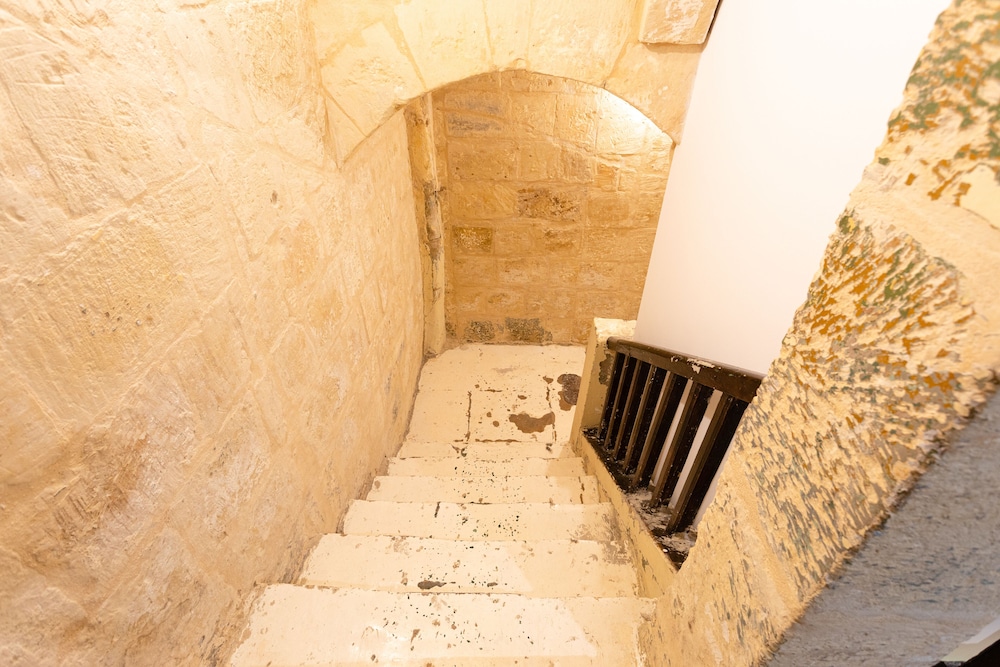Photo 37