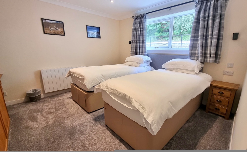 Loch Rannoch Highland Club Red Deer Lodge 06