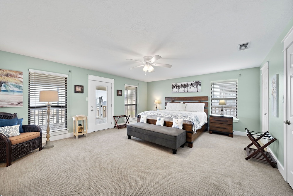 Bay Vista by Ryson Vacation Rentals