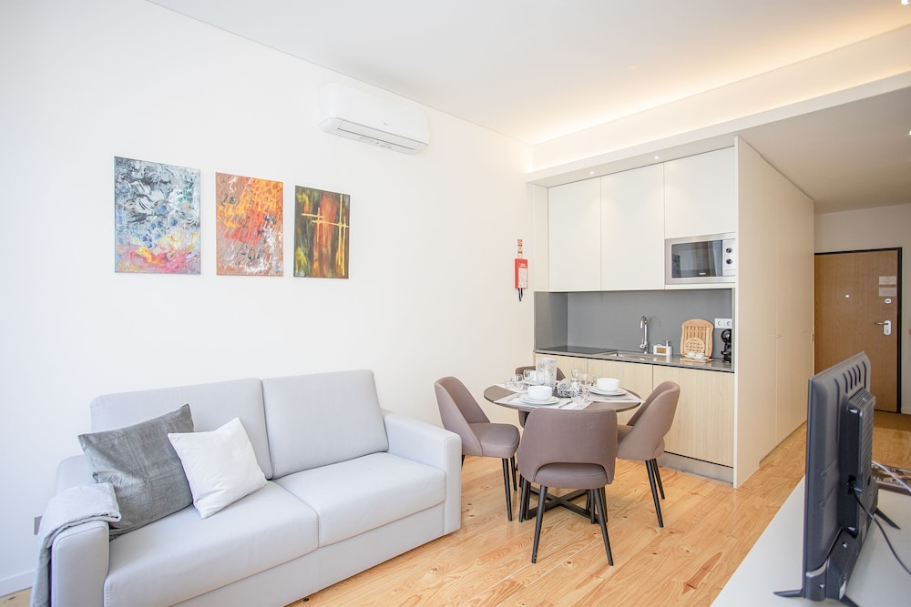 Liiiving-Mouzinho Residence Apartment 1F