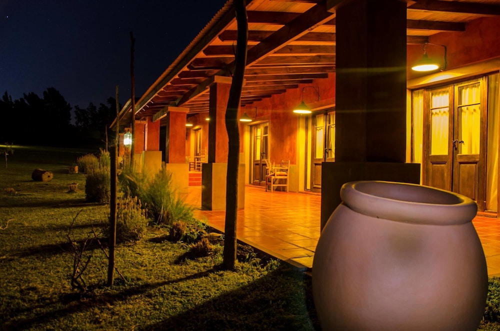 Tierra Chana Estancia de Campo