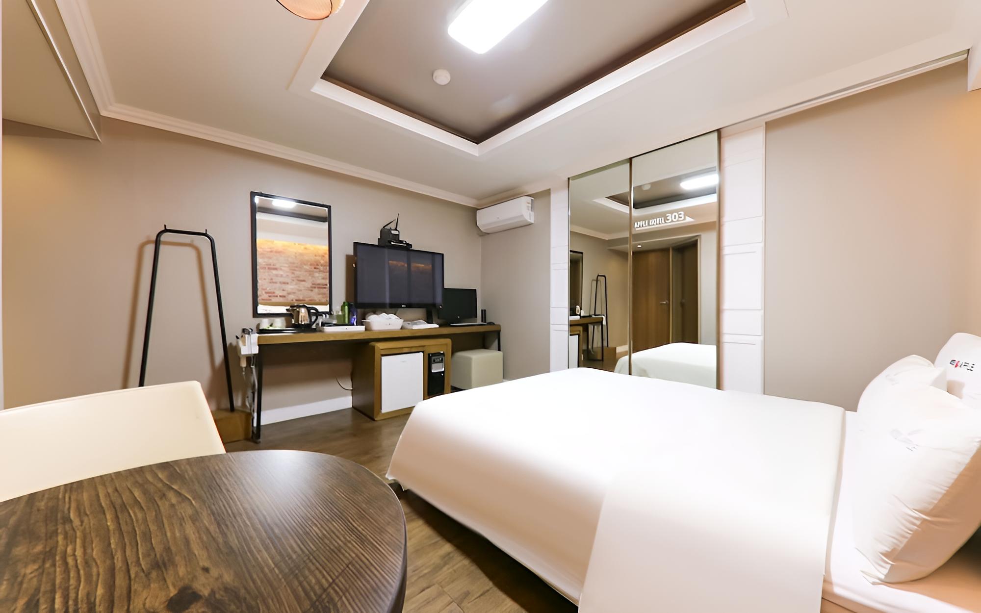 Cheonan Apple view 2