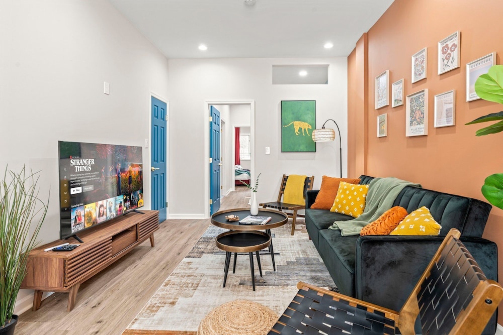 Stylish 1BR/1.5Bath Near Liberty Bell