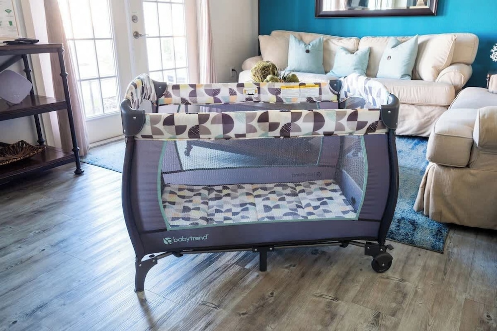 Cozy 4BR Retreat Near Orlando Attractions