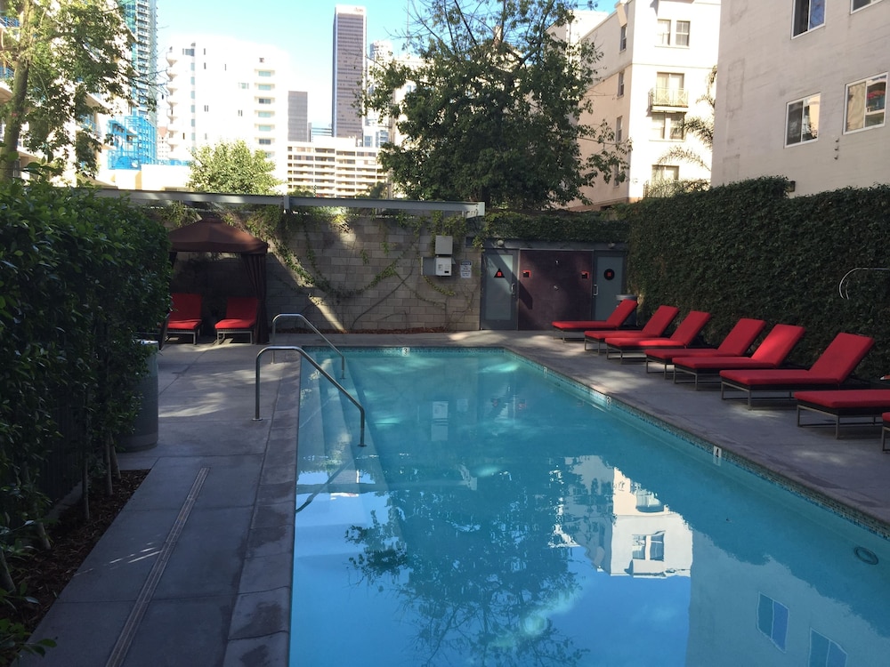 Fully Furnished Suites Staple Center - Image 2
