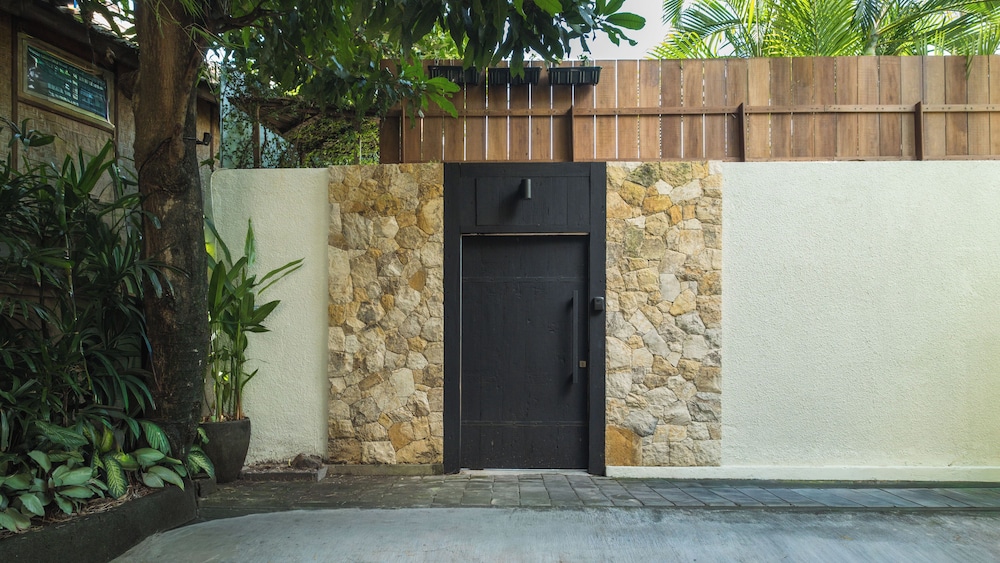 Villa Dreamora by Villa Finder