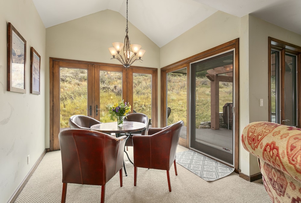 Upper Telemark Drive Home at Deer Valley Resort - 7 Bedroom Home with Hot Tub #2960 7 Home