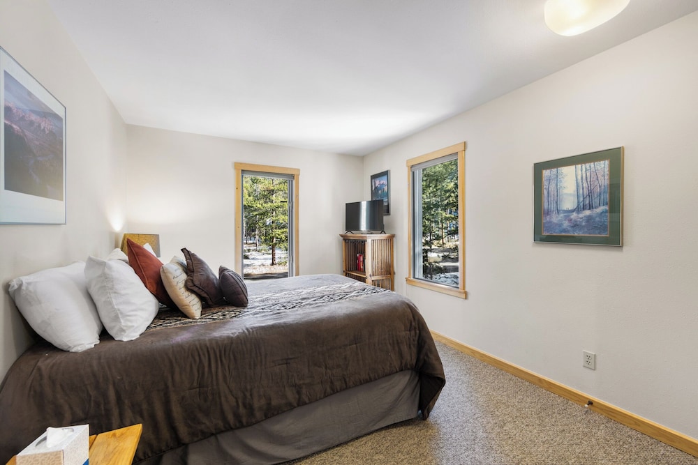 11 Appaloosa Court