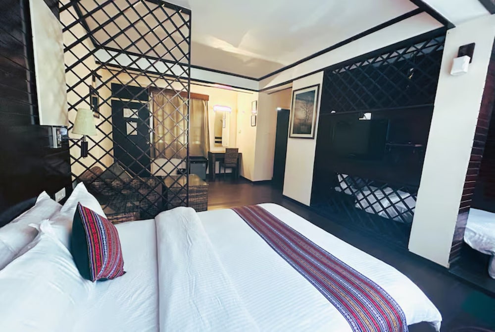 Treeoise Resort