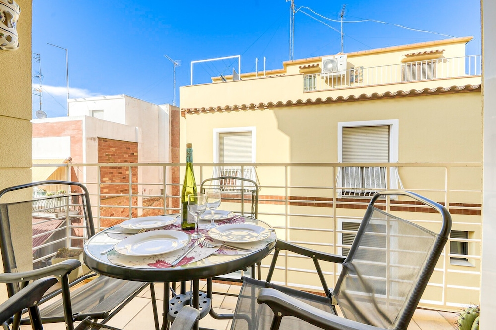 Apartment in Roses Near Playa de Roses Beach