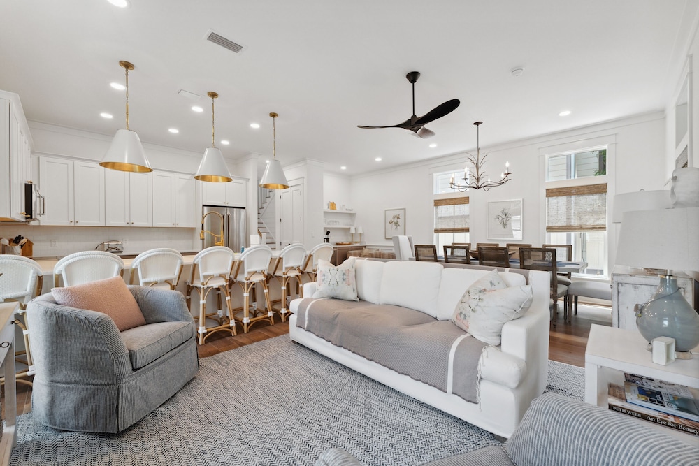Magnolia Cottages by the Sea by Panhandle Getaways