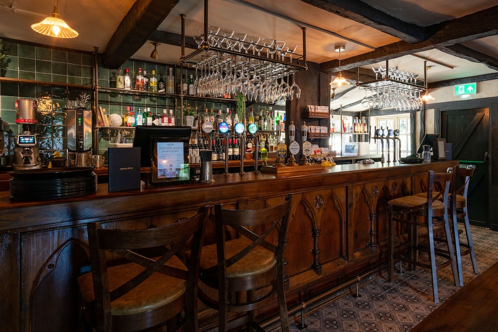 High Corner Inn