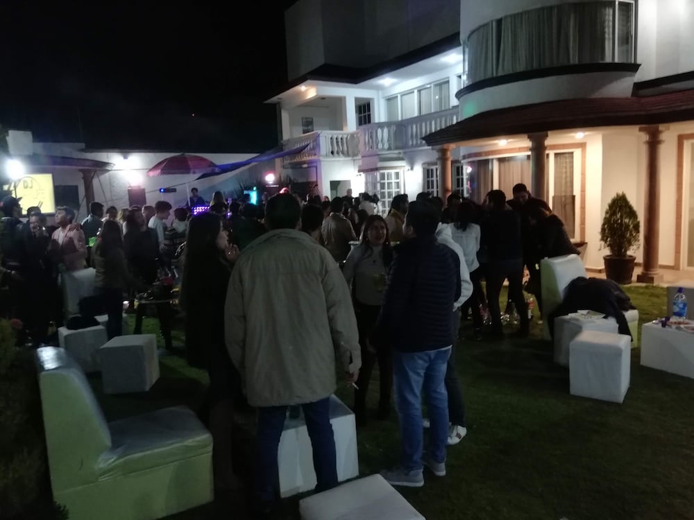 La Aurora Hotel like Home