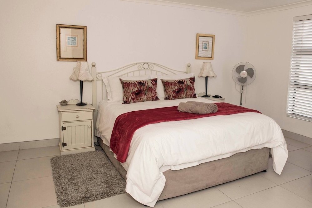 The Views - Oceanview Haven in Langebaan - 3 Levels of Luxury