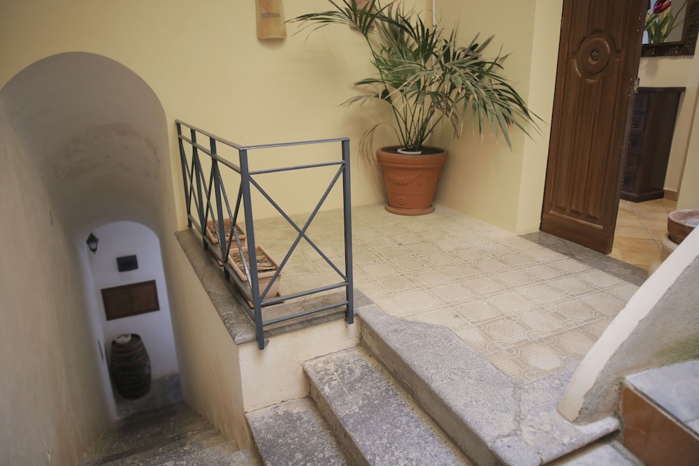 Costabella photo 2
