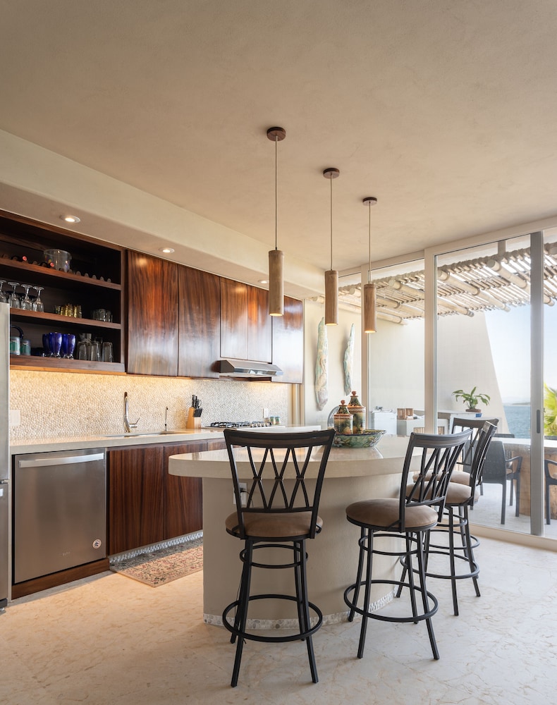 Punta Majahua Condos