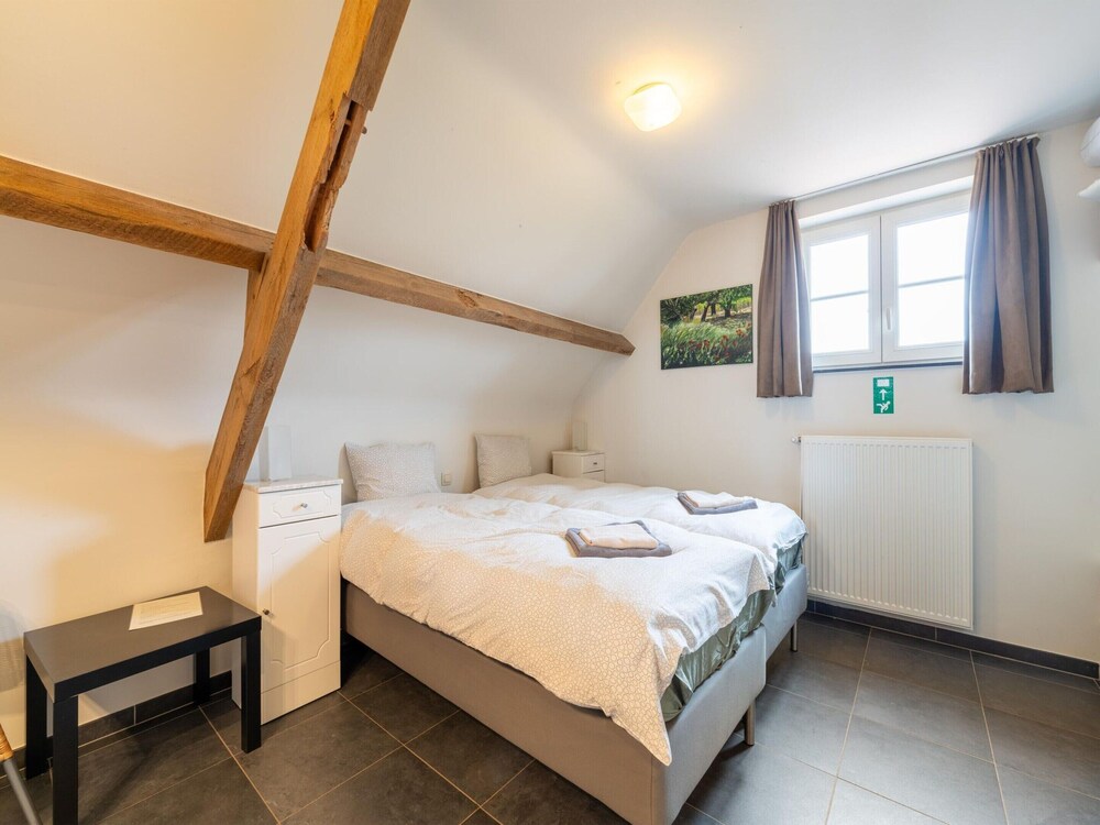 Comfortable Home for a Group With a Large Garden