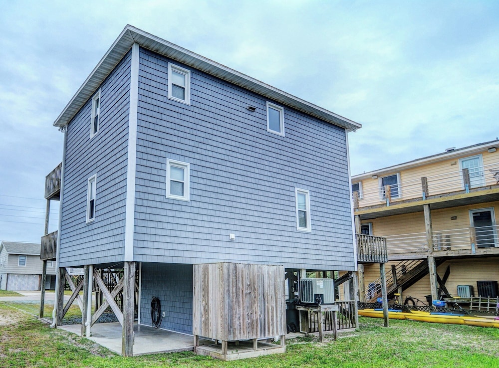 Hoff 1 by Topsail Realty