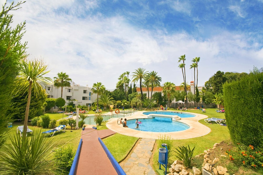 Hotel Ona Campanario - Image 1