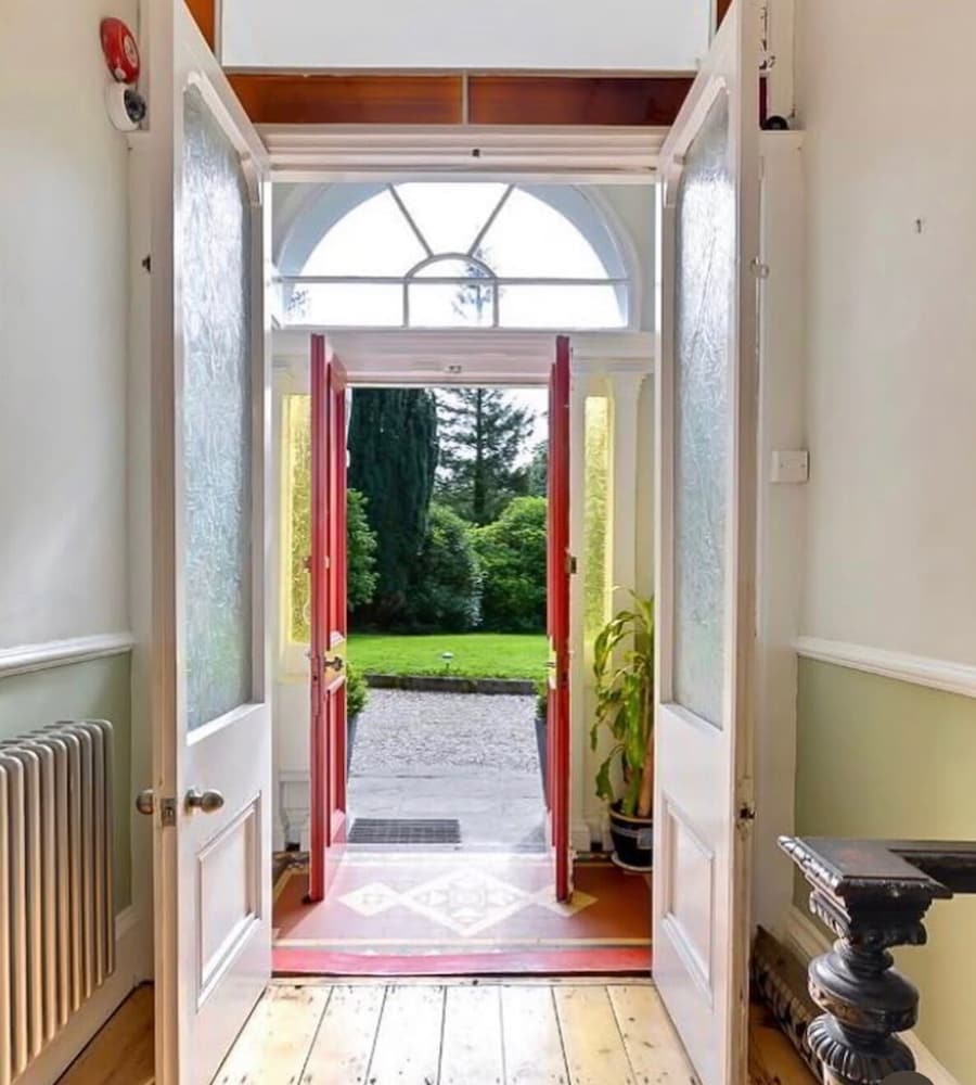 Fabulous 6 Bedroom Victorian Period House