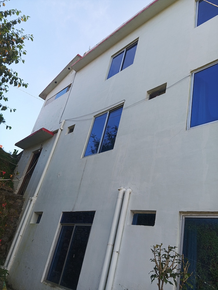 Tarkeshwarm Resort