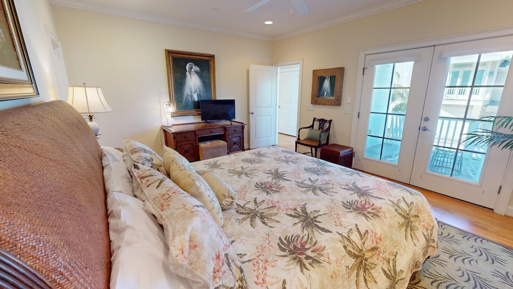Mimi's Mermaid's & Memories by Tybee Vacation Rentals