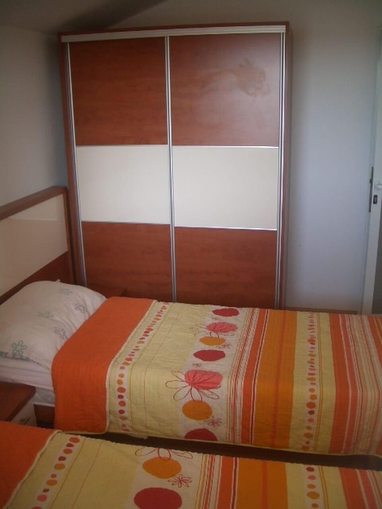 Photo 51