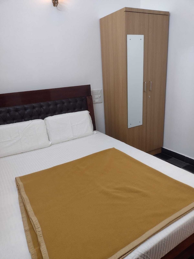 Padmashree lodge