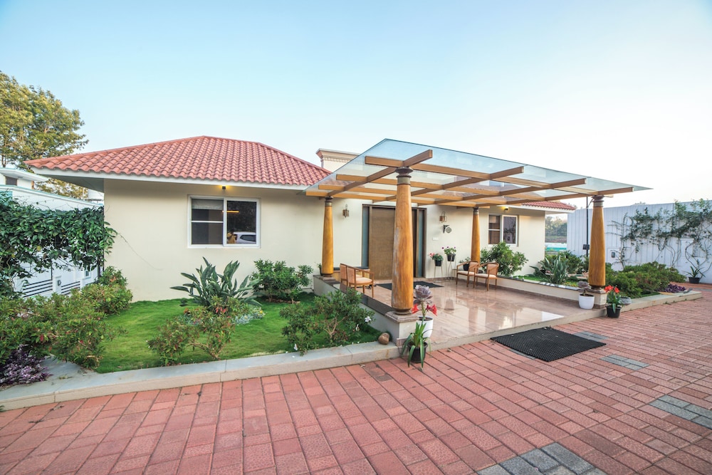 The Perfect Home Stay view 3