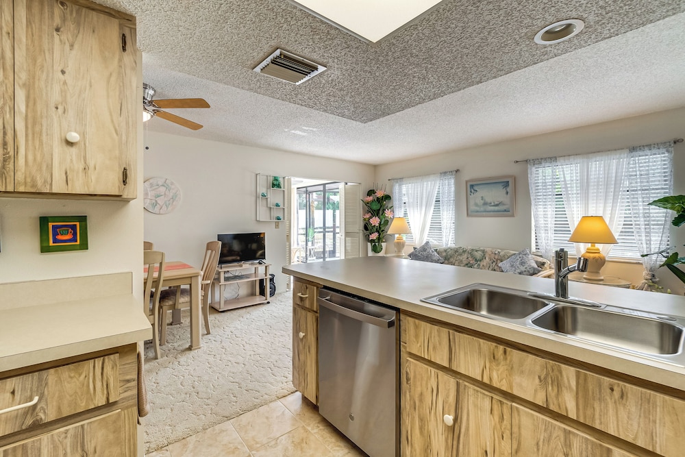 Pet-friendly Port Charlotte Home w/ Pool & Lanai! view 5