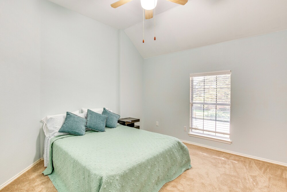 Lakefront Home w/ Pool, Patio & Views in Rockwall