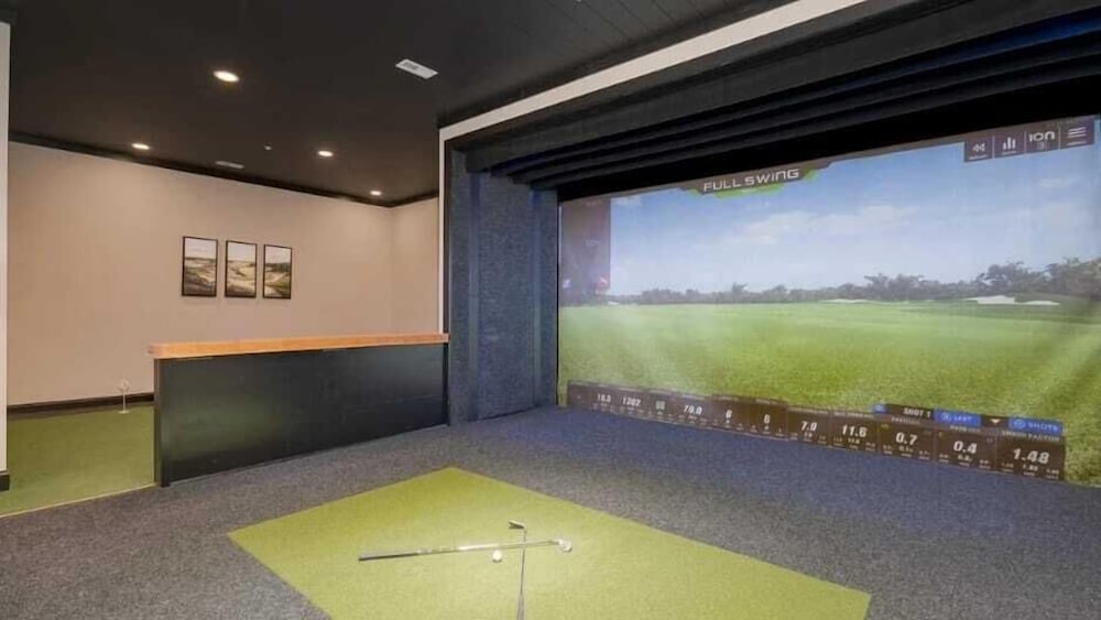 The Back Nine Retreat by Avantstay Private Golf Sim, Firepit & Mountain Views Near Dollywood