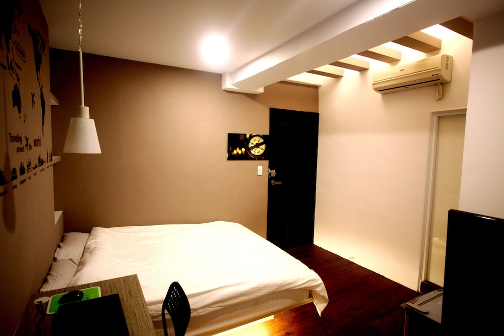 Rainbow Nest Hostel