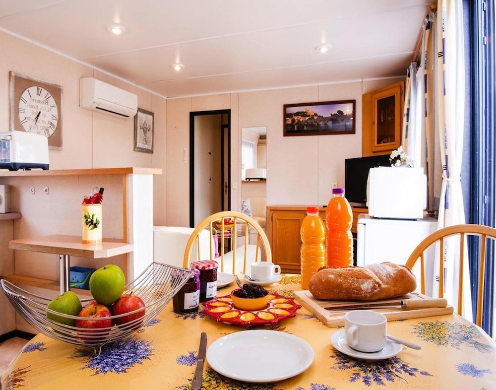 Beach Mobile Home With Terrace
