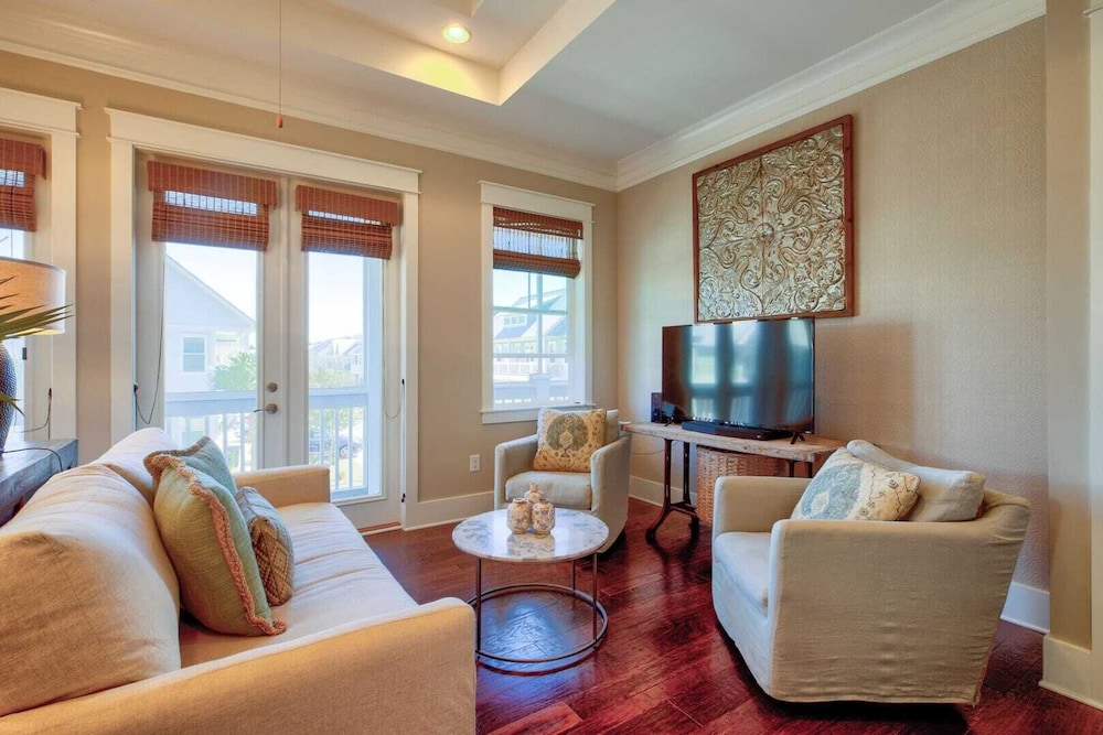 Sun & Sand For 6 by Avantstay Prominence Pet-friendly + Pool
