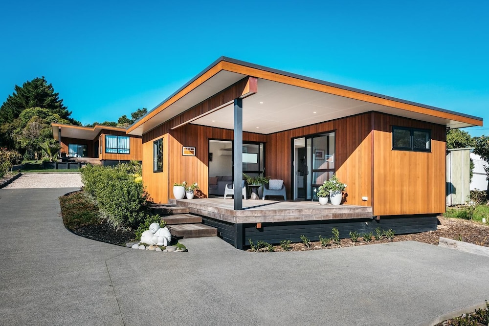 Guest House on Queens