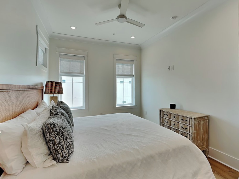 The Osprey #8 by Southern Vacation Rentals