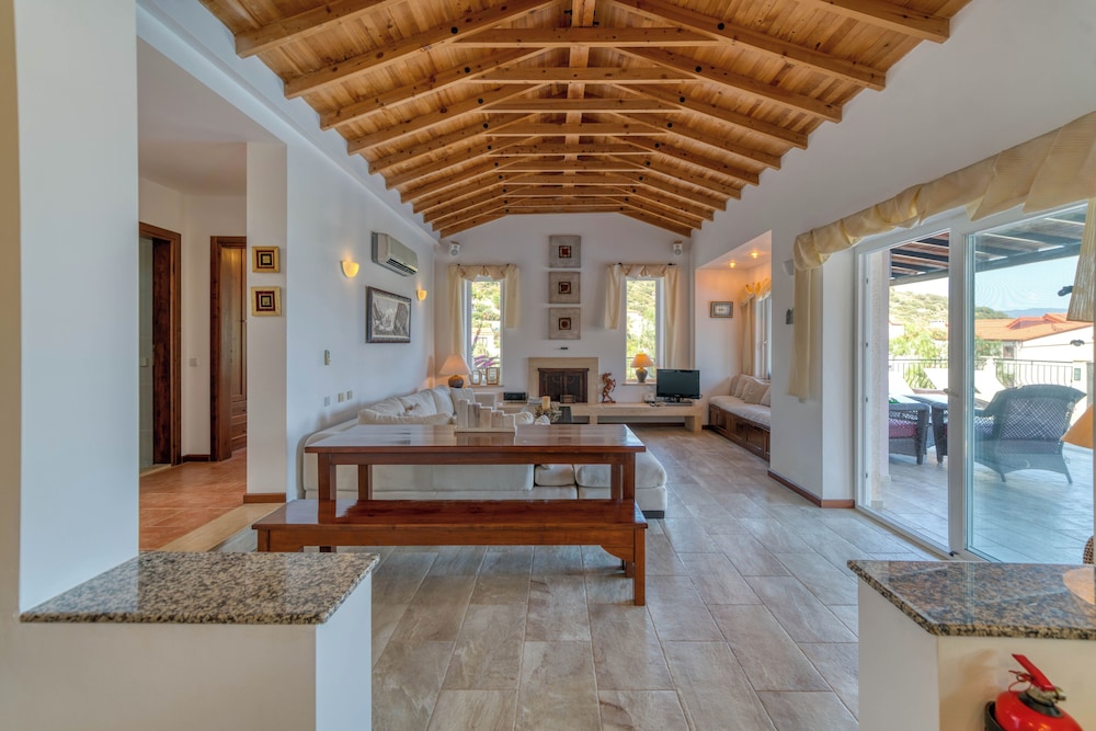 Villa Yaz Amazing Sea View