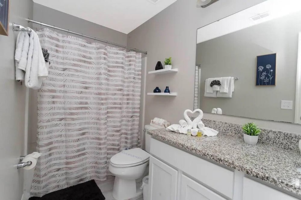 Super Liked - 4BD 3 5b 6 Miles To Disney Springs
