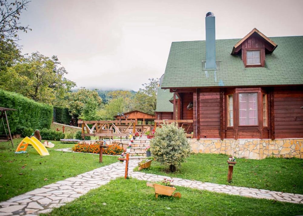 Kedra Village Superior Chalet - Mountain Escape