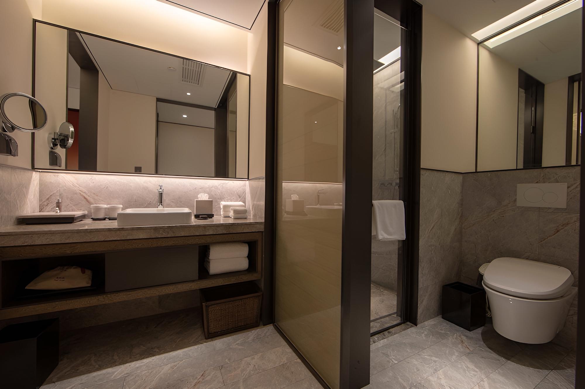 JOYA Shanghai Xujiahui Hotel
