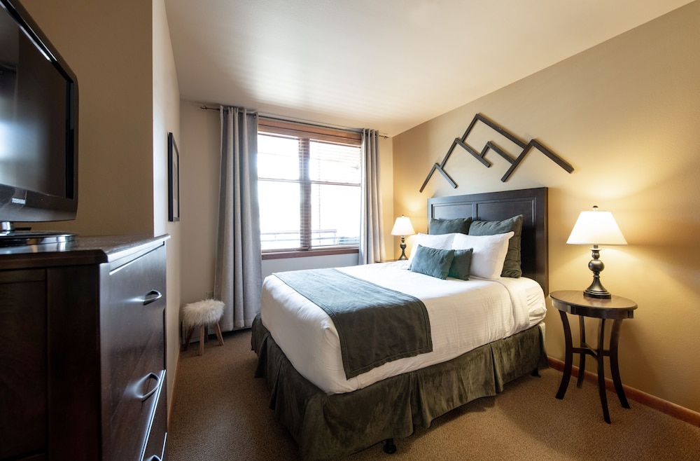 Winter Park Resort Lodging - Zephyr Mountain Condos