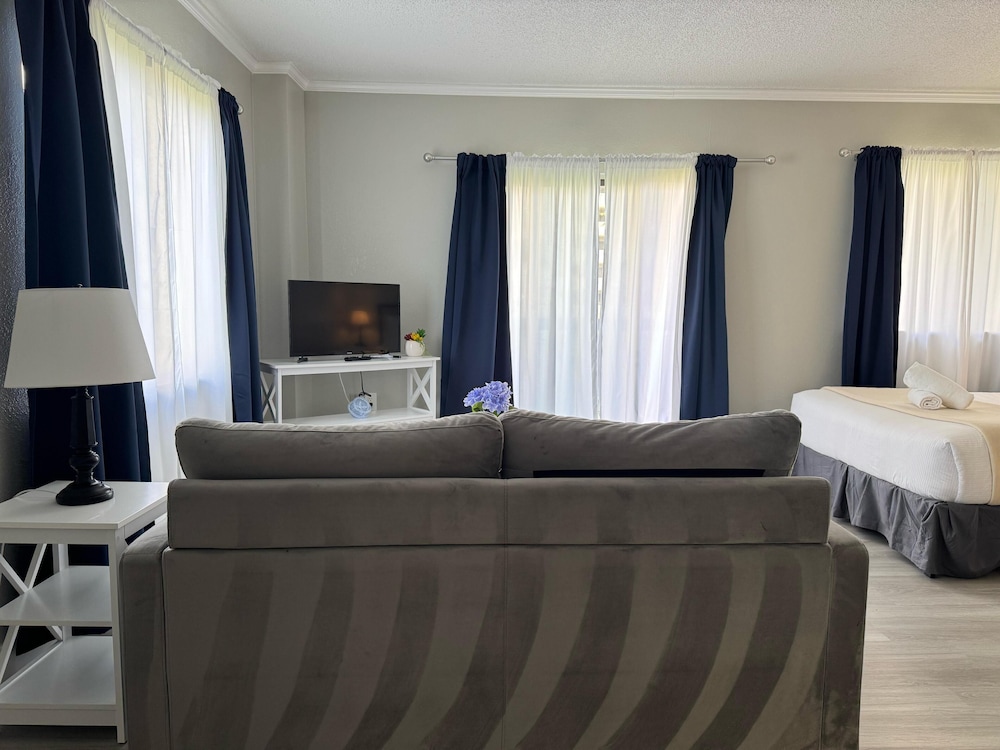 Enclave Swanky