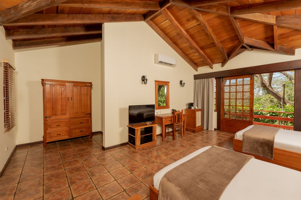 Borinquen Thermal Resort view 4